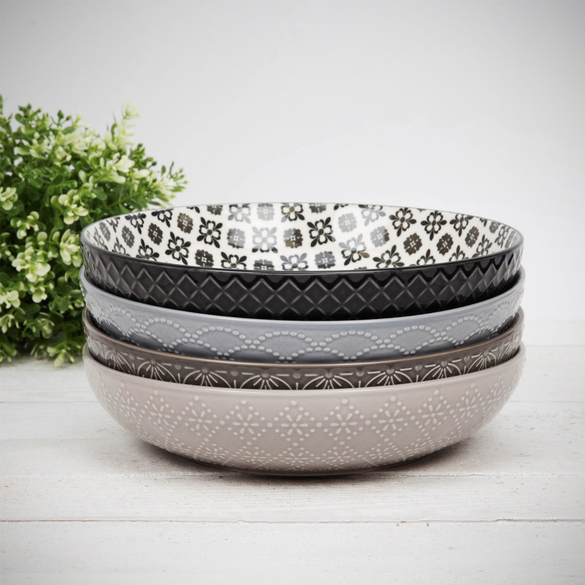 Set of 4 Tile Pattern Pasta Bowls - Ceramic