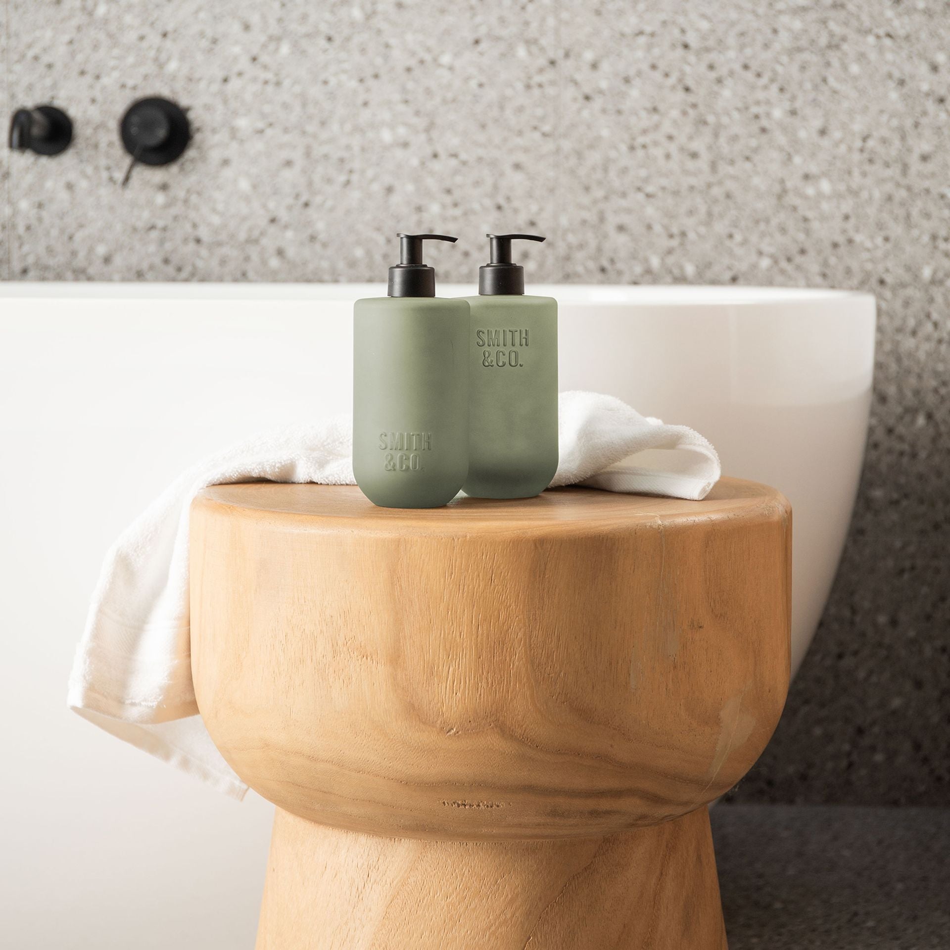 Amber & Freesia Hand & Body Lotion - 400ml